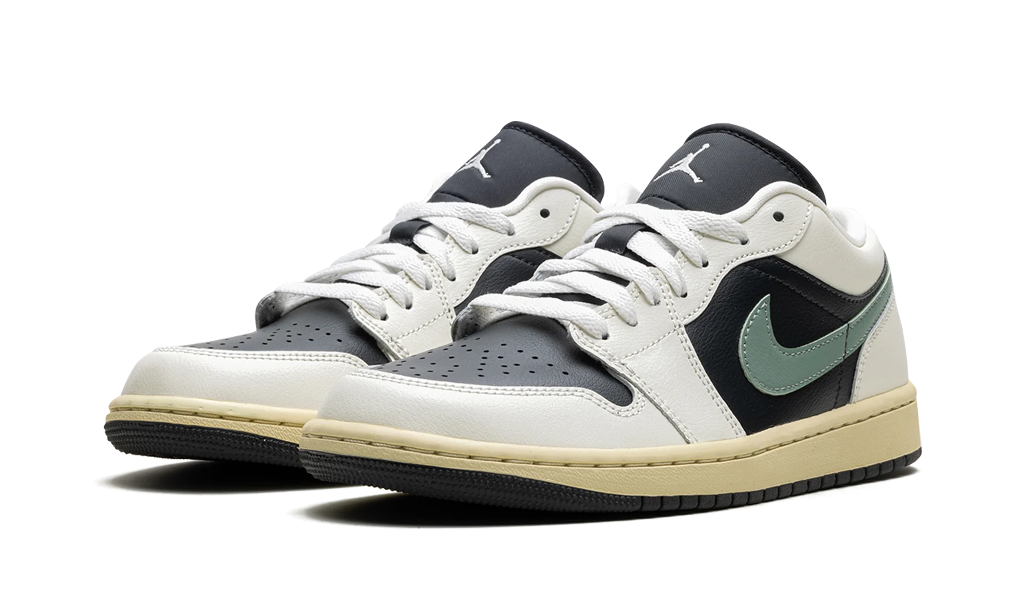 Air Jordan 1 Low WMNS 